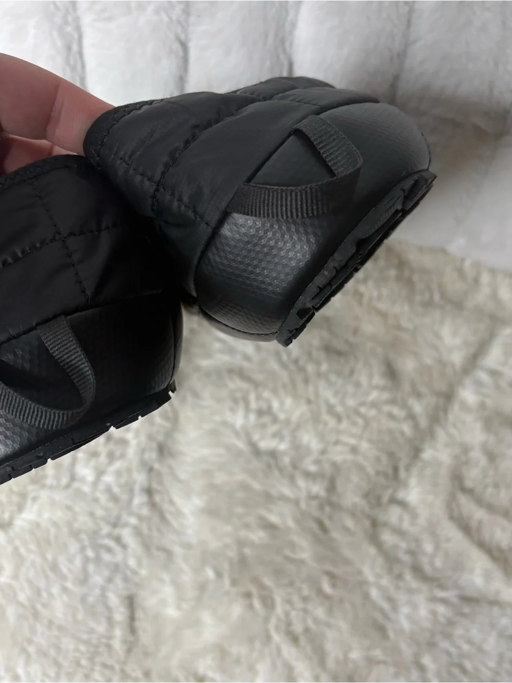 The North Face Men’s Black Quilted Slip-On Puff Mules size 12